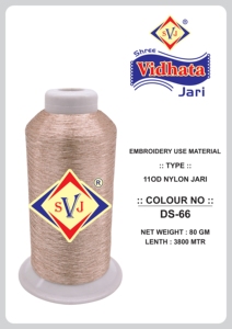 Fil Zari Métallique Argenté Résistant SHREE VIDHATA JARI 1010A+ Denier 110D 3800m Type MX pour l'Industrie Textile Broderie Tissage - Product Image 3