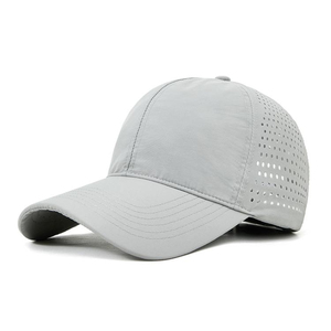 Gorro Deportivo para Hombre de Alta Calidad, Diseño de Logotipo Personalizado, Material Transpirable y Ligero, Última Tendencia - Product Image 1