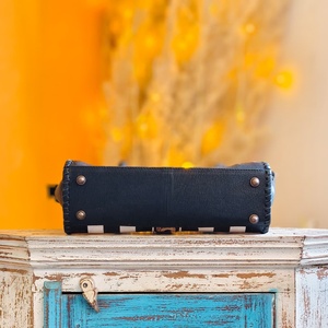 Bolso Cruzado de Cuero Genuino Venus Leathers, Estilo Western, Hecho a Mano, con Patrón de Letras y Flores, Cierre de Cremallera, 45-55cm, ¡Gran Venta! - Product Image 3