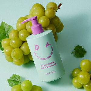 ครีมทามือ DEAR DOER ขนาด 300 มล. ผสมไฮยาลูรอนิค แอซิด บำรุงผิวมือให้ชุ่มชื้น พร้อมกลิ่นหอม ดูแลผิวมืออย่างมีประสิทธิภาพ - Product Image 1