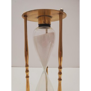 Sablier en laiton fait main de haute qualité, design minimaliste, chronométrage précis pour les occasions spéciales - Product Image 2