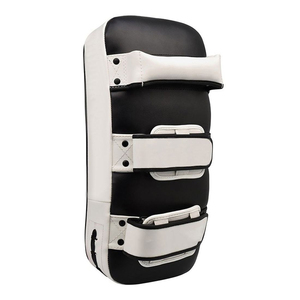 Pad de frappe avec design incurvé et rembourrage extra épais pour un entraînement de frappe de précision, pad de frappe professionnel durable - Product Image 3