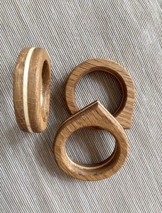 Anneaux de serviette décoratifs faits à la main de style américain en bois, designs personnalisés, finition rustique élégante, écologiques, durables, en stock - Product Image 1