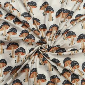 Tissu en coton léger imprimé sur mesure avec un motif mignon de champignons pour vêtements pour bébés, quilting et textile de maison pour filles et garçons - Product Image 3