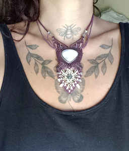 Collar de bordado de cuentas de lujo con cuentas de vidrio brillantes Ideal para looks nupciales, eventos culturales y regalos elegantes - Product Image 3