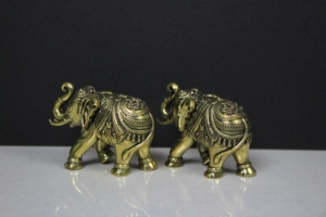 Handcrafted Brass <b>Elephant</b> Figurine (Single) Antique Finish Decorative <b>Elephant</b> Statue Home Office <b>Decor</b> - Product Image 2