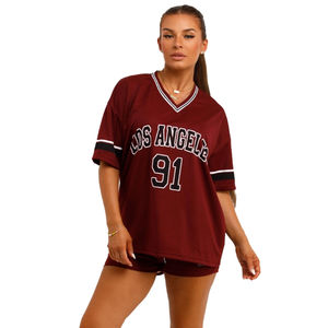 Conjunto de Dos Piezas Color Granate para Mujer, Talla Grande, Personalizado, Jersey de Fútbol Americano con Número 91 Estampado y Pantalones Cortos a Juego - Product Image 2