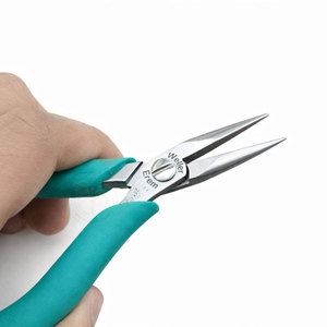 Pince à bec effilé Weller Erem 2411P en acier inoxydable de 6 pouces |   Mâchoire lisse et arrondie |   Sécurité ESD garantie |   Série Magic Sense 2400 - Product Image 2