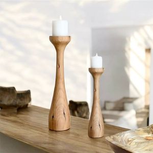 Porte-bougie artisanal en bois, décoration rustique faite à la main pour les intérieurs de fermes, les tables de mariage et les espaces de vie élégants - Product Image 1