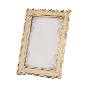 Wholesale Luxury <b>Gold</b> Metal Photo <b>Frame</b> Wavy Edge Scalloped Aluminum Picture <b>Frame</b> For Home Decor Tabletop Wedding Gift - Product Image 1