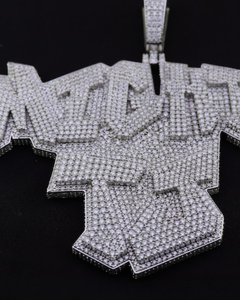 Colgante Personalizado de Plata de Ley 925 con Moissanita, Corte Brillante Redondo, Chapado en Rodio/Oro, con Inicial o Nombre, Regalo de Lujo - Product Image 1