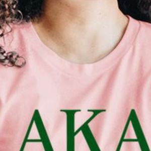 Camiseta AKA Personalizada de Algodón Grueso, Color Rosa Claro y Verde, con Estampado Gráfico, Cuello Redondo, Estilo Casual, Manga Corta - Product Image 2