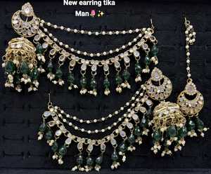 Bridal Ethnic Chandelier <b>Drop</b> <b>Earrings</b> Claw Setting Pearl Chain Matching Maang Tikka Alloy Gold Plated Vintage Traditional - Product Image 1