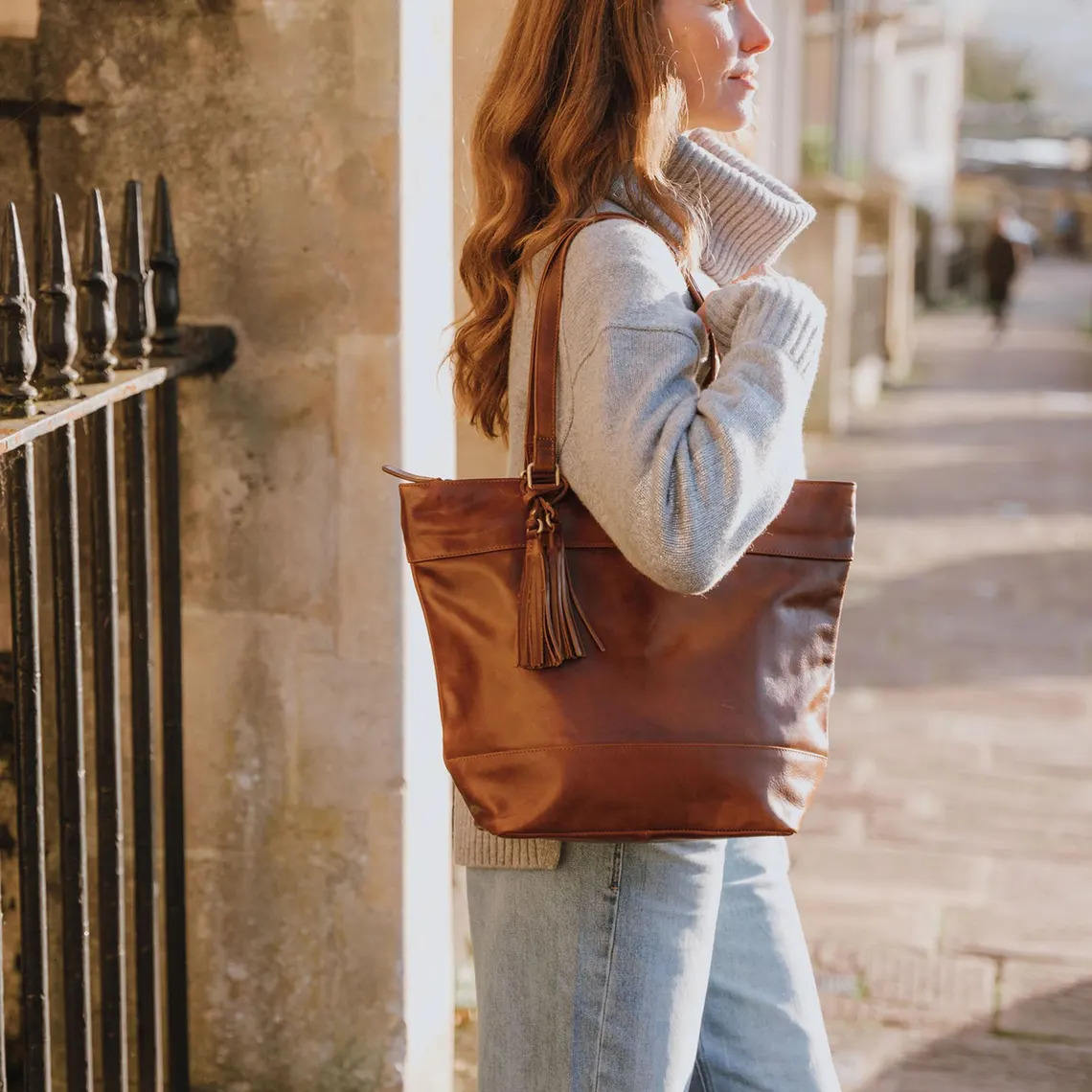 สีน้ำตาลเข้ม