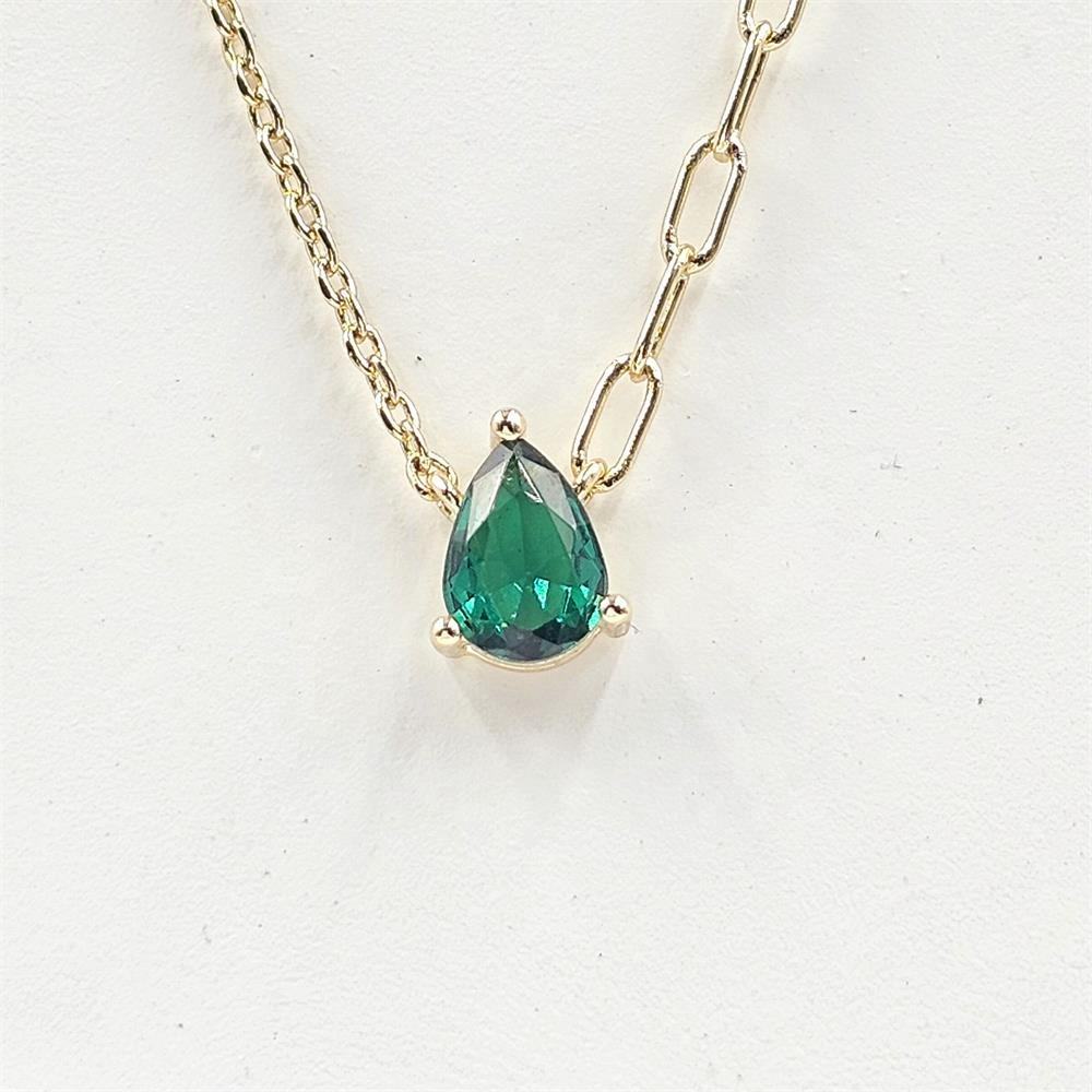 สีเขียว