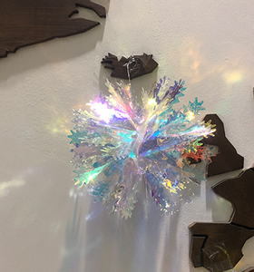 ลูกบอลรังผึ้งเกล็ดหิมะสำหรับตกแต่งงานปาร์ตี้ฟิล์มสีรุ้ง - Product Image 5