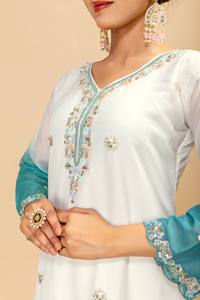 Conjunto de Dos Piezas Salwar Kameez Tradicional Bordado Anarkali con Dupatta Verde de Tela de Red para Bodas Indias, Fiestas y Graduaciones - Product Image 2