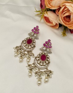 Conjunto de collar indio de lujo con gemas rosas Rani, chapado en oro antiguo pulido, joyería nupcial Kundan con pendientes y Maang Tikka, venta al por mayor - Product Image 3