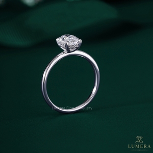 แหวนหมั้นเพชรทรงรีคลาสสิก เพชรเลี้ยงในห้องปฏิบัติการ ทอง 14K 18K แหวนแต่งงานแบบโซลิแทร์สำหรับผู้หญิง เครื่องประดับสั่งทำ - Product Image 3