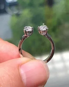 Anillo Abierto de Moissanita, Plata de Ley 925, Ajustable, con Doble Piedra, Joyería Minimalista para Mujer - Product Image 5