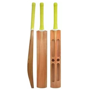 Bâton de cricket en bois léger à double couture avec poignée en canne pour l'entraînement et les matchs, haute qualité, durable, logo et design personnalisés - Product Image 3