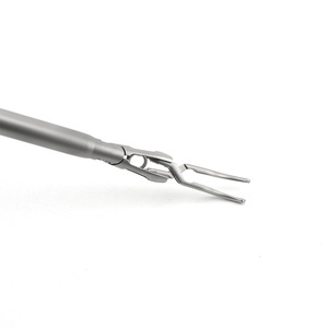 ชุดเครื่องมือผ่าตัดแบบส่องกล้อง Nathanson Liver Retractor พร้อมคู่มือการใช้งาน  คลิปหนีบลำไส้ คีมถอดคลิป คีมจับหลอดเลือดแดง - Product Image 4