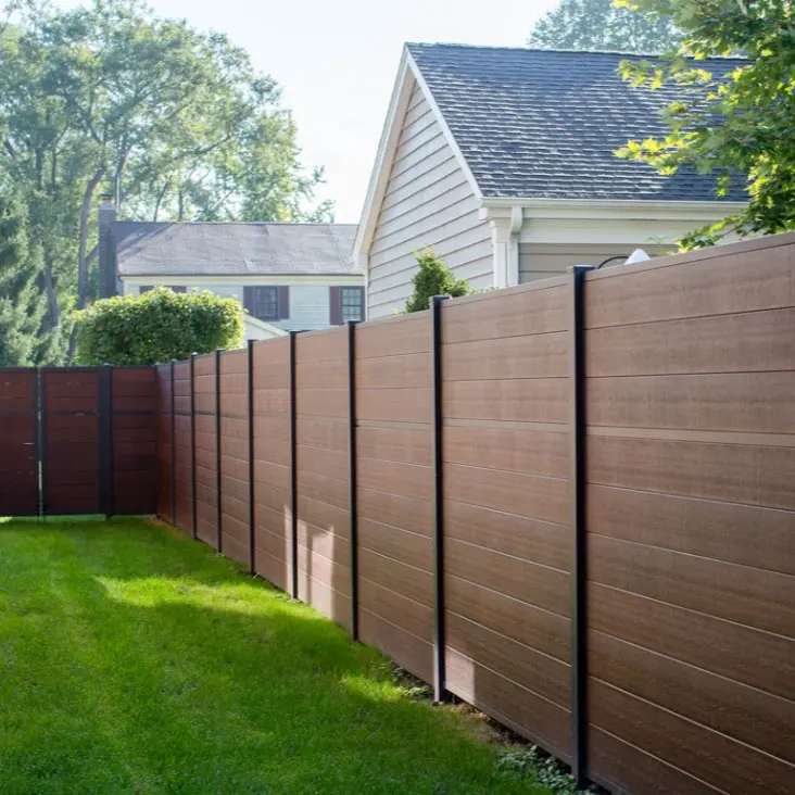 Papan pagar komposit plastik kayu tahan air pagar c-ekstrusi baru teknologi baru daur ulang luar ruangan