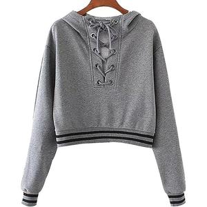 Sudadera con capucha corta de forro polar para mujer al por mayor, con mangas de rayas en contraste, estilo urbano, jersey con logo personalizado, sudadera con capucha de invierno - Product Image 6
