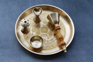 Juego de Pooja de Latón Estilo Art Deco para Celebraciones de Kirtan, Bodas y Diwali - Product Image 6