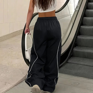 กางเกงคาร์โก้ทรงพาราชูทลายทางสไตล์ Y2K เอวยางยืดตัดสี ทรงหลวมขาบาน เอวกลาง มีเชือกผูก เหมาะสำหรับผู้หญิง - Product Image 3