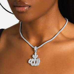 Pendentif Allah serti de pierres |   Pendentif en calligraphie islamique arabe |   Collier Hip Hop en or blanc avec pendentif musulman pour hommes et femmes - Product Image 1