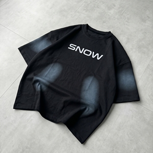 T-shirt décontracté pour homme en coton noir, col rond, manches courtes, coupe ample, tissu jersey, logo frontal, style streetwear, écologique - Product Image 3