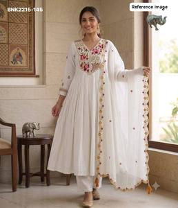 Hermoso conjunto de Kurti-Plazzo Anarkali de seda de vidrio Mal Chanderi con diseño floral multihilo y hecho a mano, moda femenina. - Product Image 3