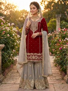 Conjunto de diseñador con bordado, trabajo de secuencia Dori y remaches, top con pedrería, pantalón palazzo y dupatta, completamente cosido y listo para usar. - Product Image 1
