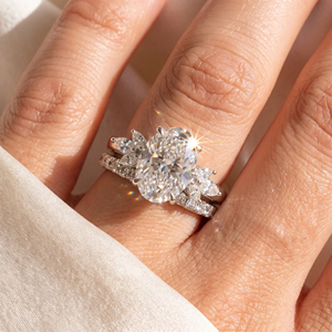 Nouvelle conception, bague en diamant ovale VVS créé en laboratoire, luxe, or blanc 18 carats, trois pierres, bijoux fins pour femmes, fiançailles - Product Image 2