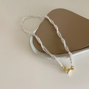 Collier magnétique en forme de cœur pour femme, design original, polyvalent, en métal argenté cassé, perlé, bijoux de corps tendance - Product Image 2