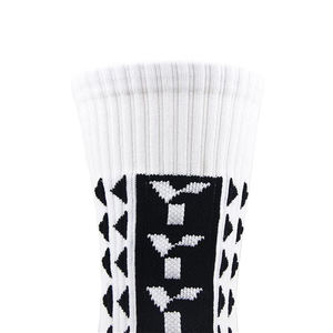 Calcetines deportivos de baloncesto de bambú transpirables y personalizables, calcetines de alta compresión de talla grande, calcetines deportivos de algodón antideslizantes - Product Image 3