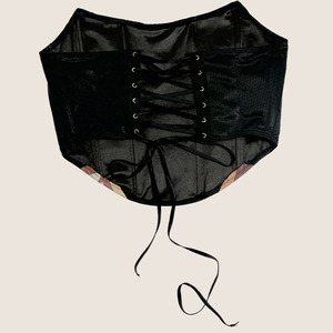 Nuevo Estilo 2026, Top Corto Personalizado de Inspiración Vintage para Mujer, con Estampado Gráfico y Lazos Delanteros, Moda Urbana, Proveedor de Camisetas para Mujer OEM - Product Image 6