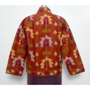 Veste florale brodée artisanale pour femme, style ethnique, doublée coton, pour automne/hiver, avec logo frontal, style bohème - Product Image 5