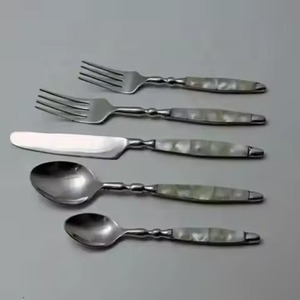 Juego de Cubiertos de Acero Inoxidable Moderno y de Lujo, Cubertería Elegante para Hostelería - Product Image 3