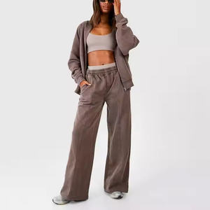 Conjunto Deportivo Moderno y Holgado con Pantalones y Sudadera Cómodos, Ideal para Hombres, Mujeres y Adolescentes - Product Image 6