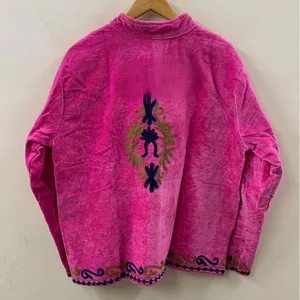 Chaqueta de Terciopelo Rosa Real de Lujo Premium para Mujer con Bordado Tradicional Rajasthani Hecho a Mano - Product Image 2