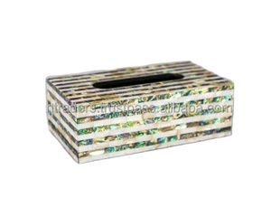 Boîte à mouchoirs en résine exclusive avec finition nacrée brillante Support décoratif de qualité supérieure pour salon et salle à manger - Product Image 1