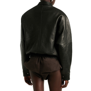 Blouson en cuir d'agneau noir sur mesure pour femme, en cuir véritable, coupe ample, épaules tombantes, fermeture éclair sur le devant, poches à rabat, élastique - Product Image 4