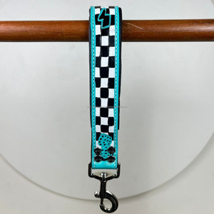 Recién llegado, patrón de tablero de ajedrez, correa de perro de cuero y Collar, juegos de cables de tráfico adecuados para perros pequeños y medianos - Product Image 6