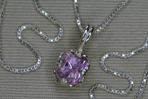 Colgante de Kunzita Natural Certificada en Plata de Ley, Joyería de Piedras Preciosas Rosas y Púrpuras, Regalo para Ella, Joyería Fina y Elegante - Product Image 2