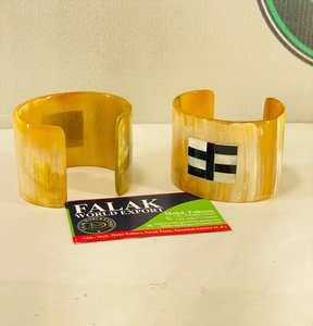 Pulsera de cuerno natural hecha a mano con patrones tribales artesanales para estilos de moda boho y gitana a precio de mayorista por FWE - Product Image 5