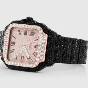 Reloj de Cuarzo para Hombre con Incrustaciones de Moissanita Negra Redonda, Esfera Rosa Claro, Estilo Hip Hop de Lujo, Personalizado con Visualización de Fecha - Product Image 3
