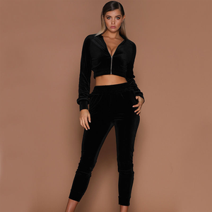 Ensemble de survêtement en velours à manches longues et col rond pour femme, avec fermeture éclair, 2 pièces, pantalon skinny et crop top à capuche - Product Image 1