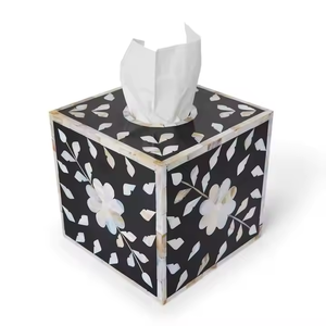 Porta Cajas de Pañuelos Decorativo con Diseño Floral Grabado, Porta Pañuelos Moderno de Primera Calidad para un Hogar Elegante - Product Image 1